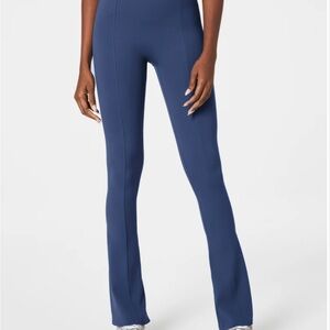 SPANX Booty Boost High-Rise Flare Yoga Pants